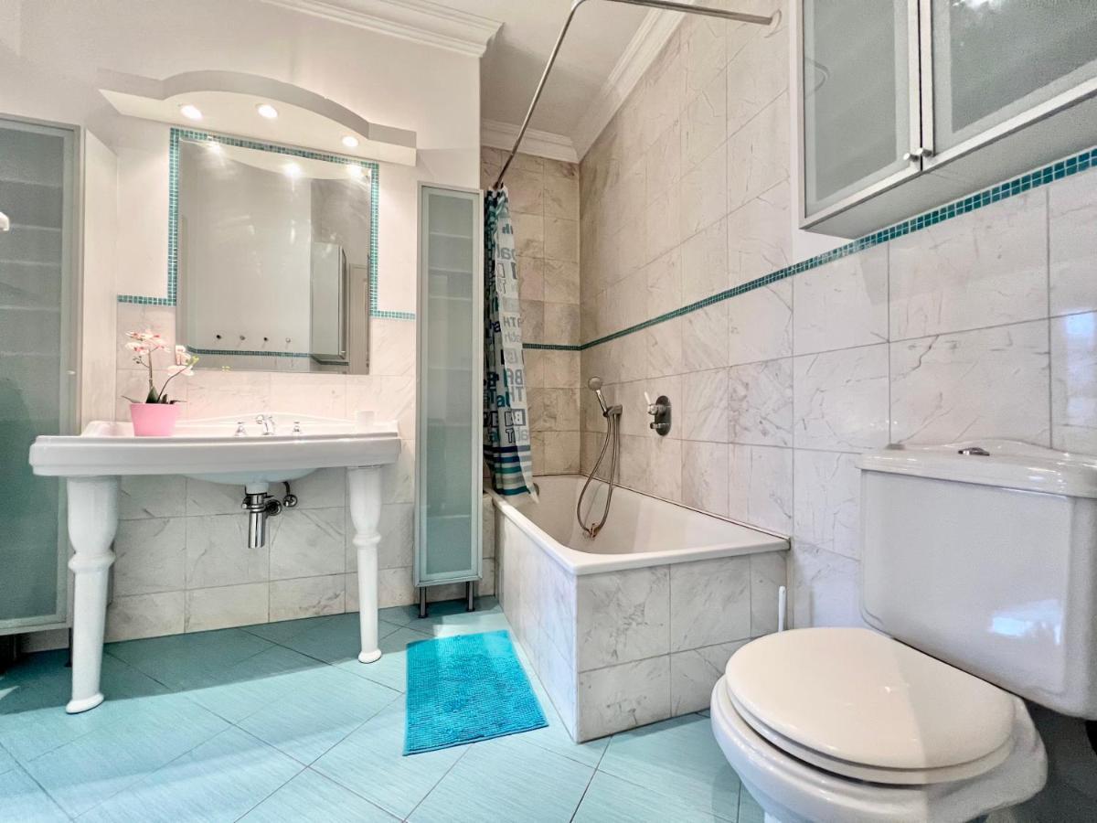 Exclusive Colourful Flat In The City Boedapest Buitenkant foto