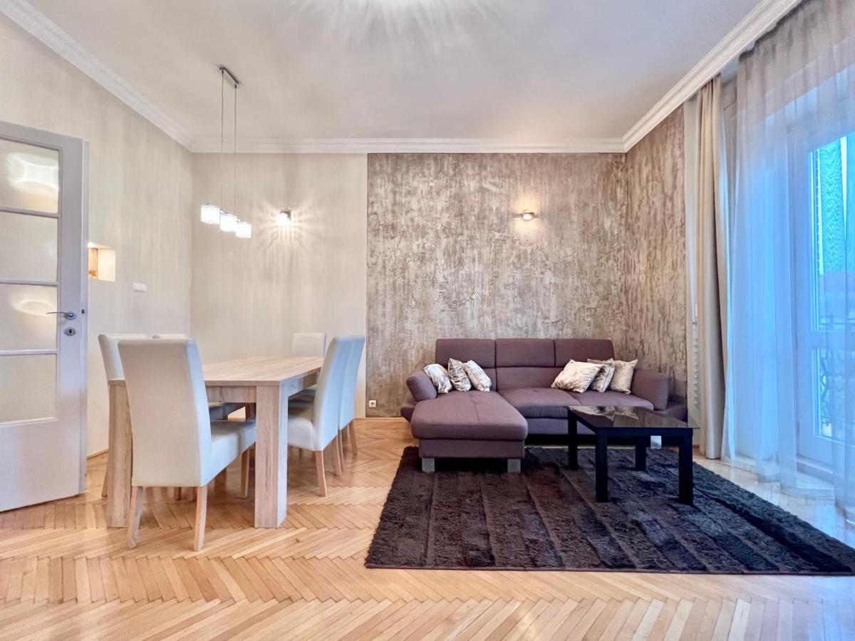 Exclusive Colourful Flat In The City Boedapest Buitenkant foto