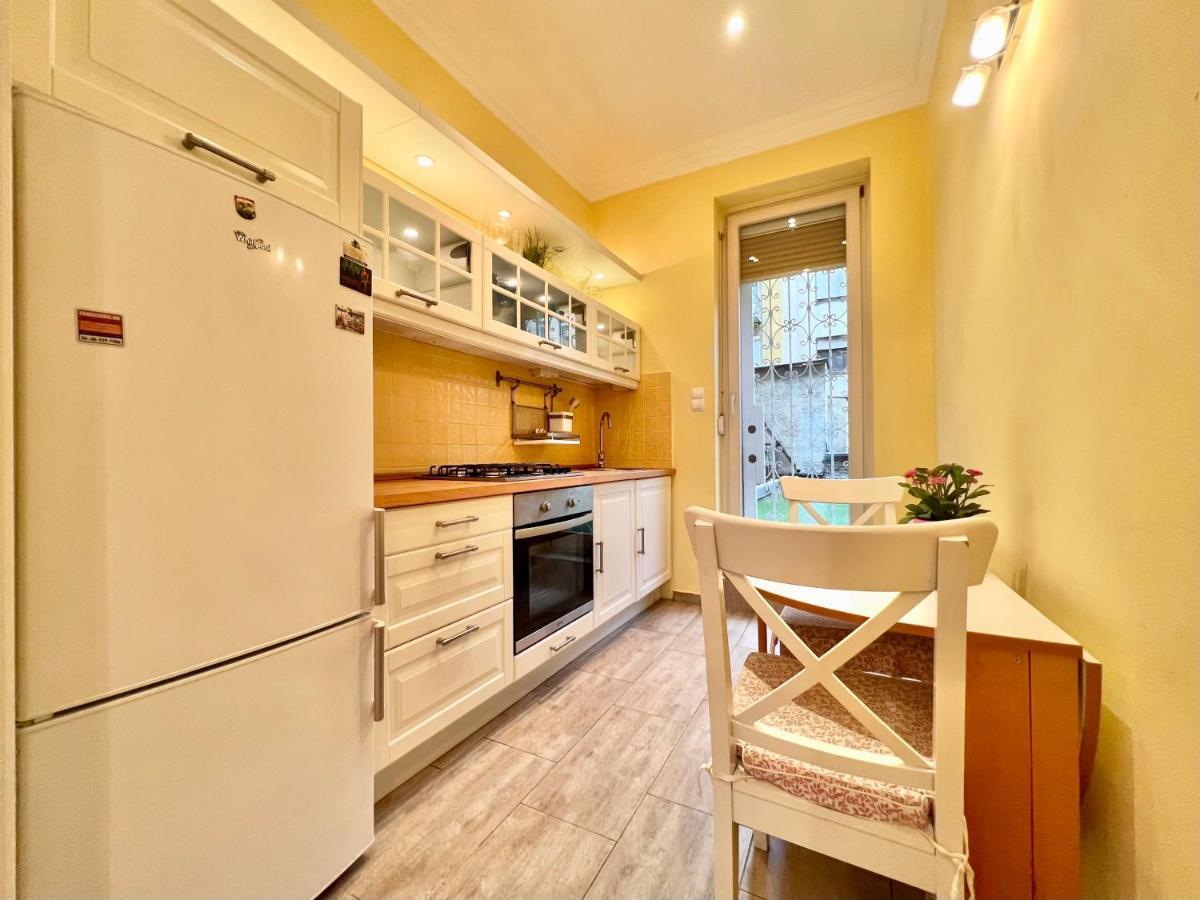 Exclusive Colourful Flat In The City Boedapest Buitenkant foto