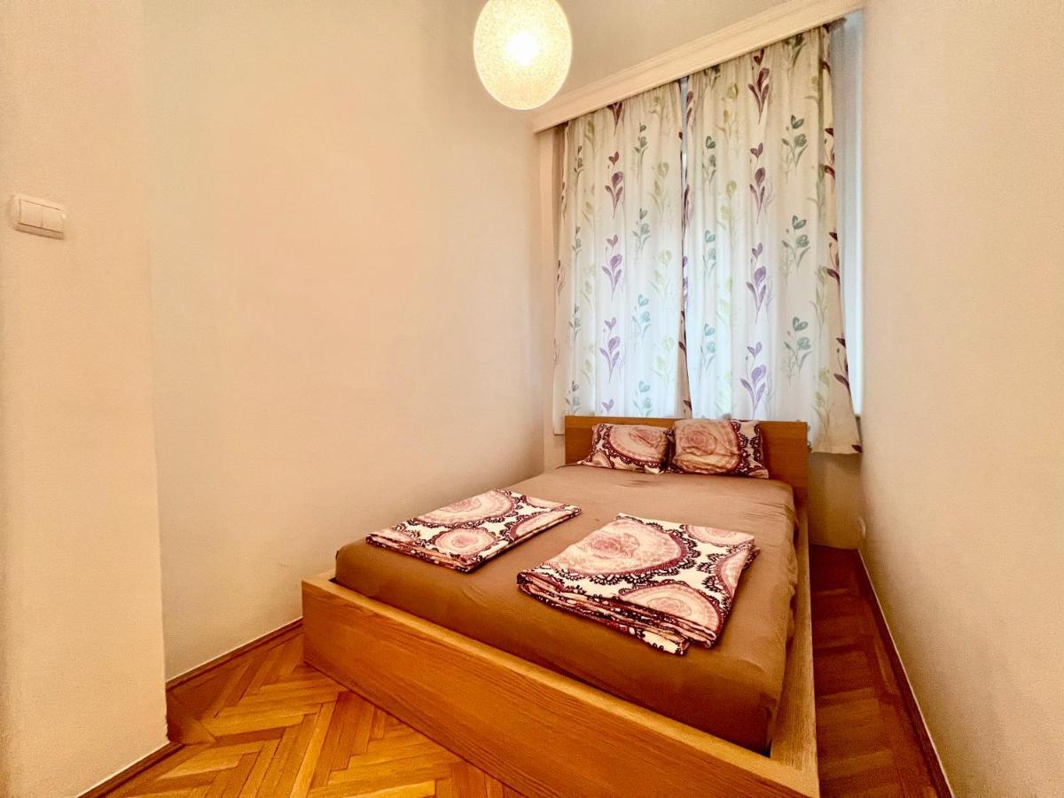Exclusive Colourful Flat In The City Boedapest Buitenkant foto